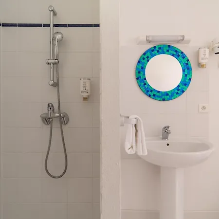 Отель Garden & - Domaine De Ramonjuan Баньер-де-Бигор