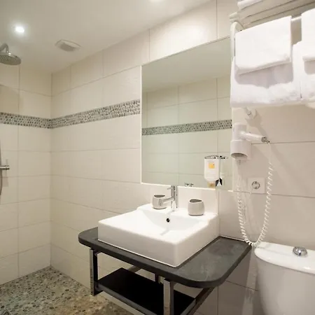 Отель Garden & - Domaine De Ramonjuan Баньер-де-Бигор