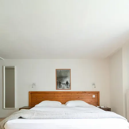 Domaine De Ramonjuan Hotel 3*